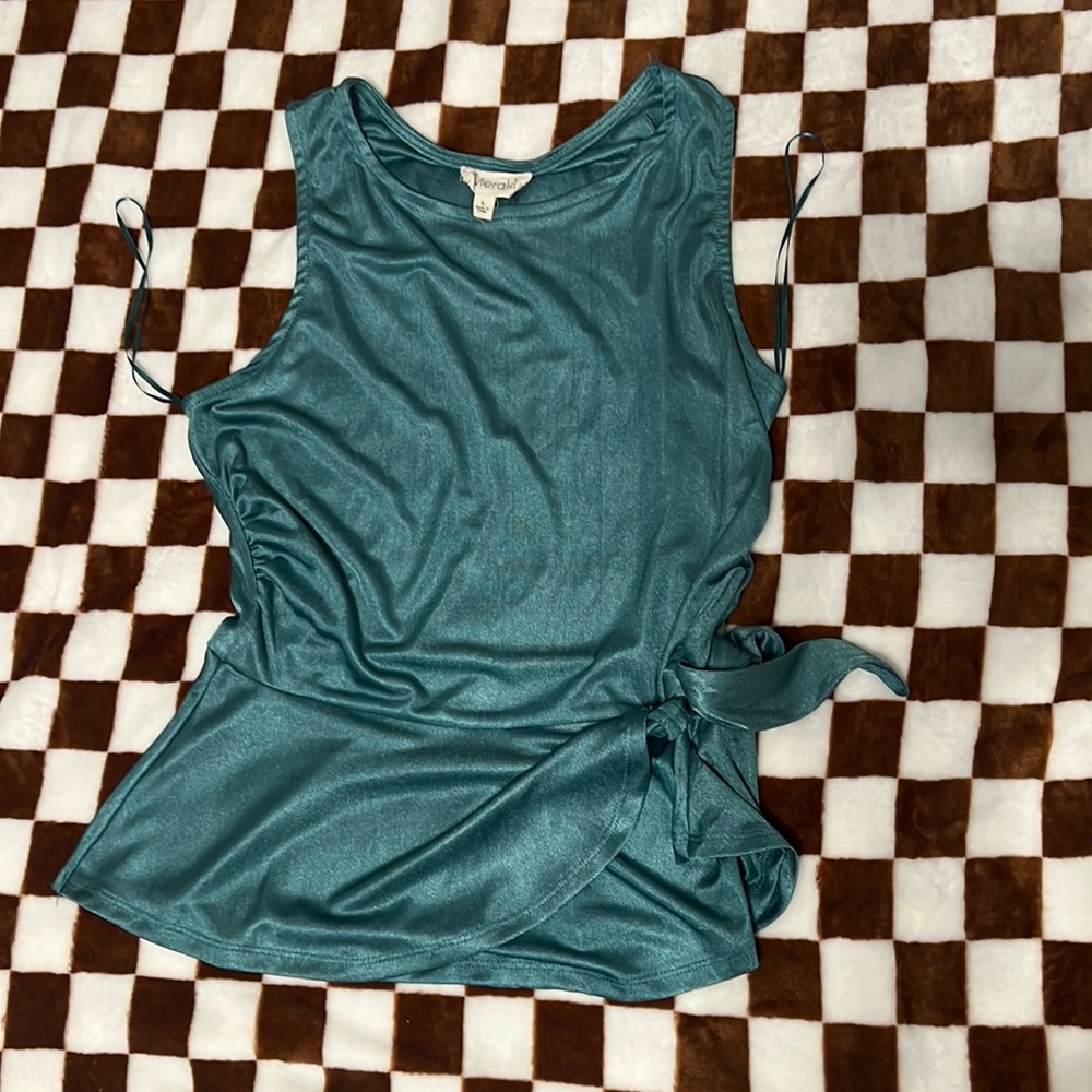 Meraki brand T shirt size L